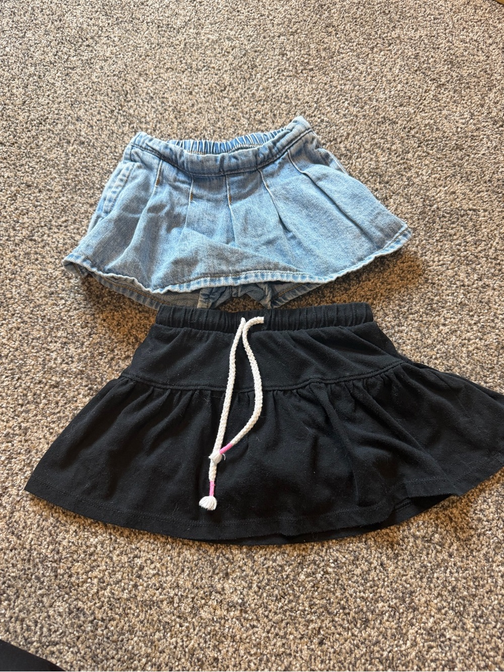 Girls cat and jack Pull-On Skort - Black and Light Denim